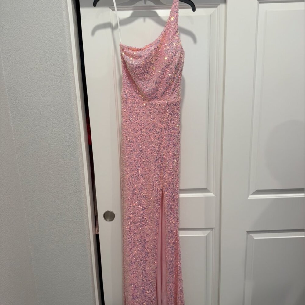 B Darlin Juniors' Sequined One-Shoulder Gown, Light Pink , Size XS, Worn Once